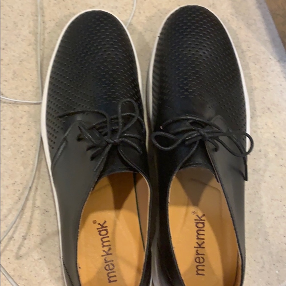 Men’s shoes